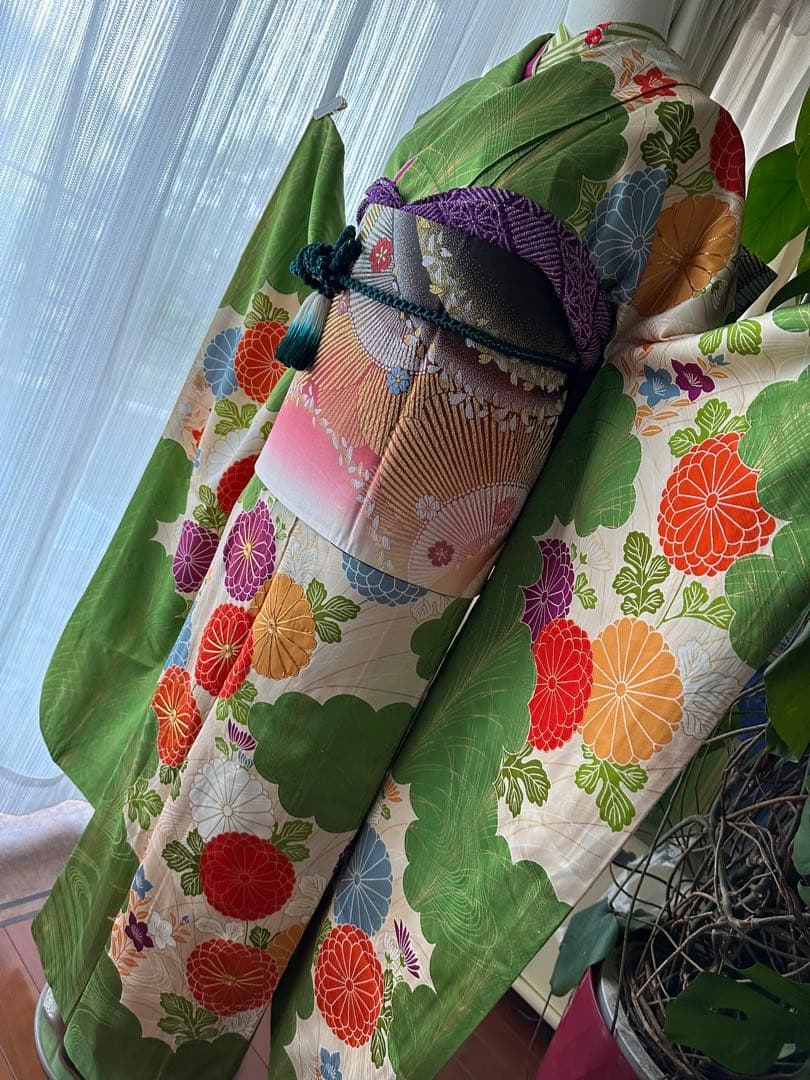 ここさぶた 振袖と長襦袢2点セット グリーン×カスタードクリーム 古典柄