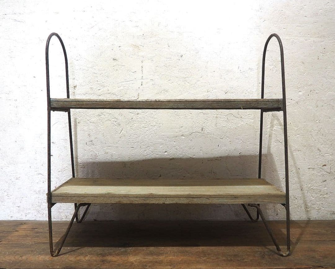 1402 ヴィンテージ　シャビーシックなアイアンラック　飾り棚　陳列棚　レトロ