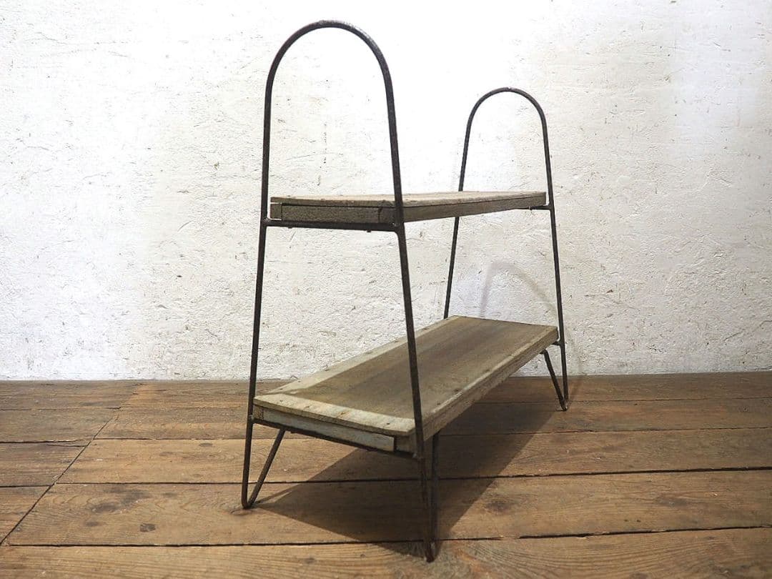 1402 ヴィンテージ　シャビーシックなアイアンラック　飾り棚　陳列棚　レトロ