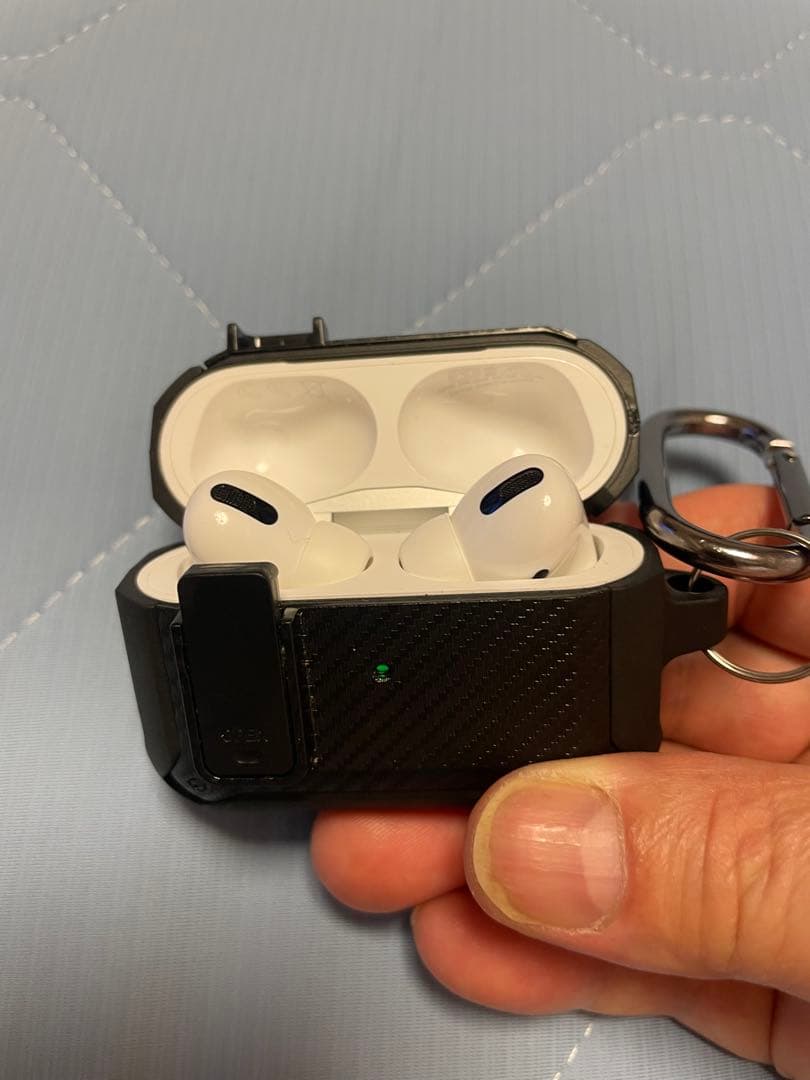 AirPods Pro 本体カバーケース充電ケーブル、イヤホンホルダー付き