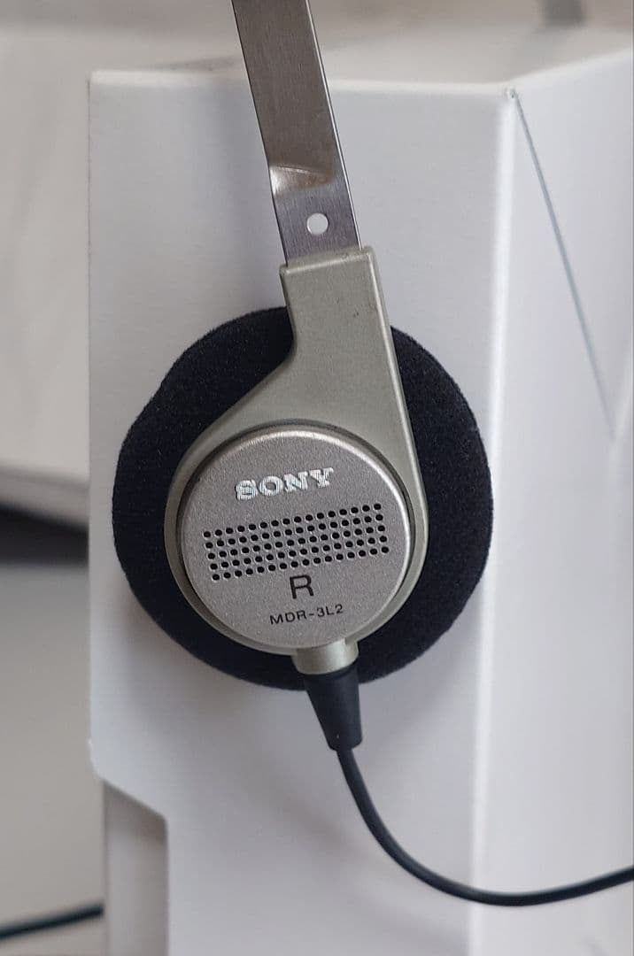 SONY 初期ウォークマン用レトロヘッドフォン 高音質 MDR-3L2 ジャンク
