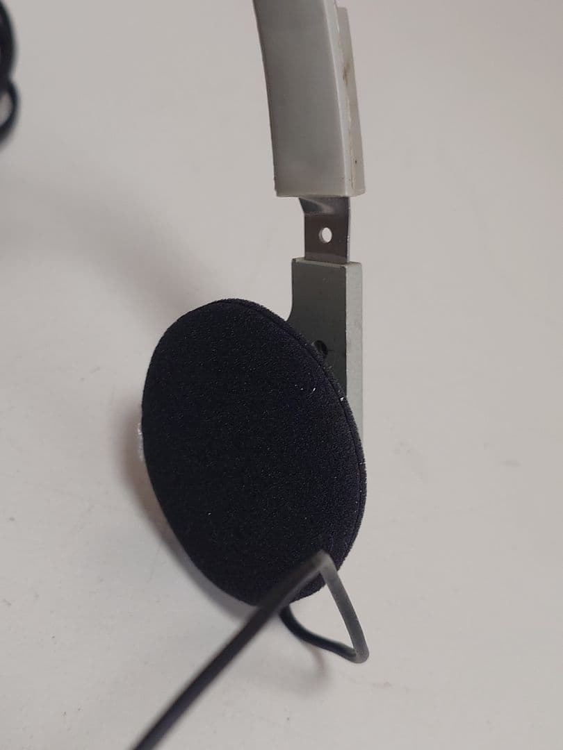 SONY 初期ウォークマン用レトロヘッドフォン 高音質 MDR-3L2 ジャンク