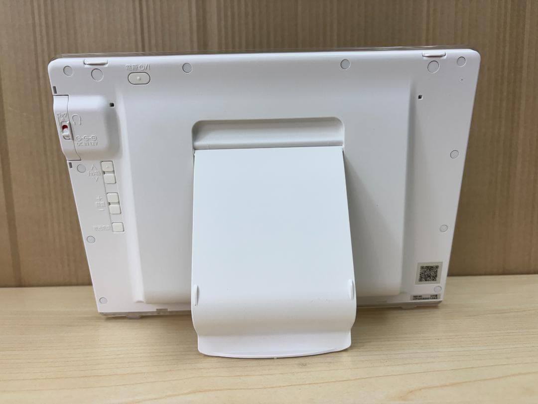 ☆美品☆パナソニック ポータブル 液晶テレビ ビエラ UN-10E11-W