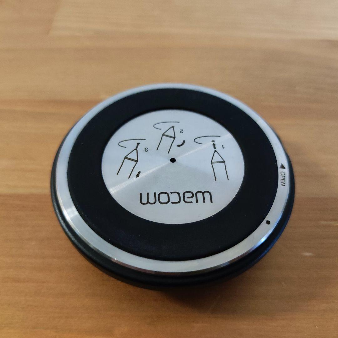 Wacom Intuos Pro ペンタブレット Medium PTH-660