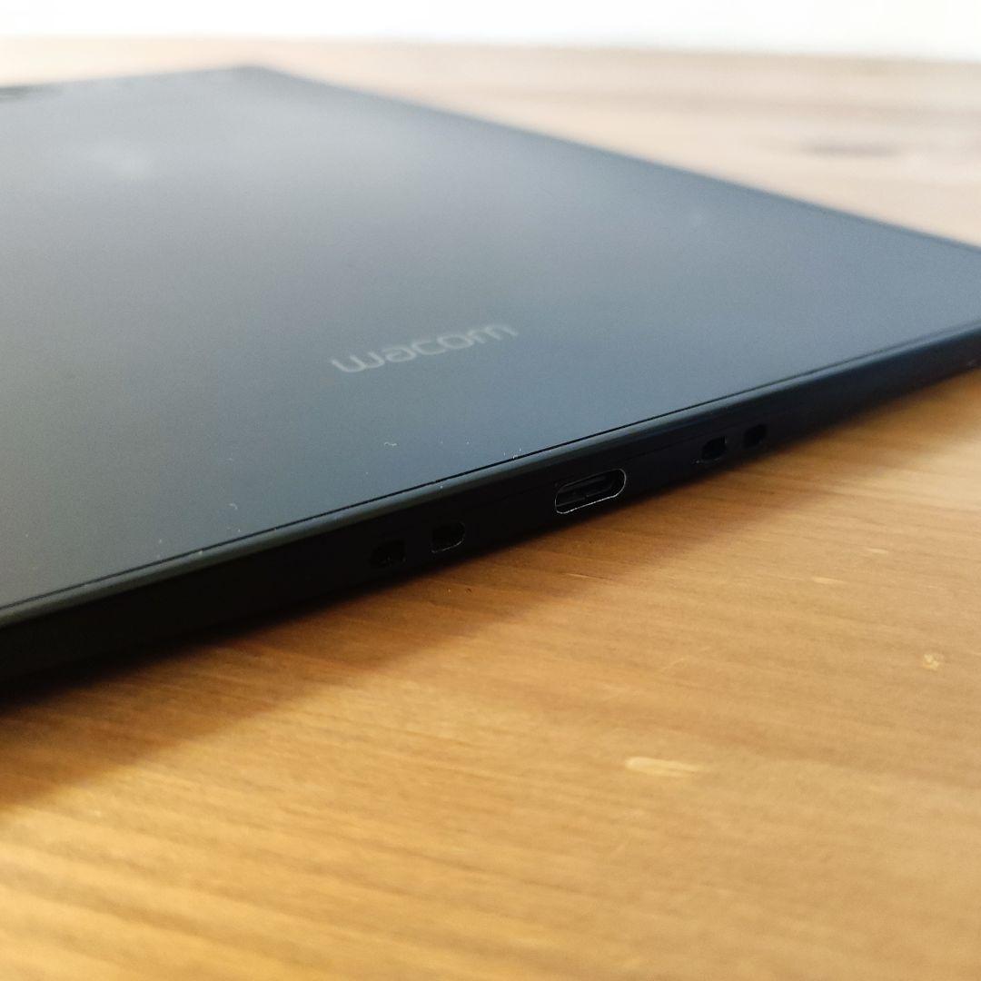 Wacom Intuos Pro ペンタブレット Medium PTH-660