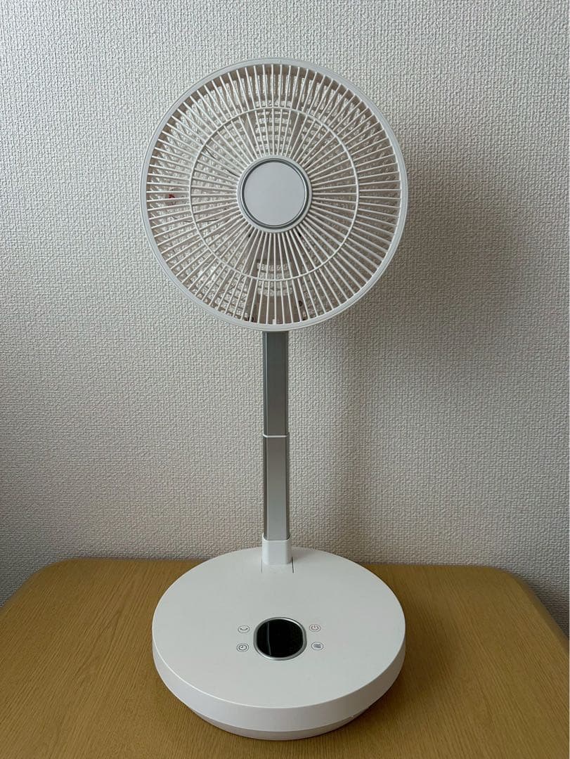 ニトリ　DCコードレス充電式　コンパクト収納扇風機