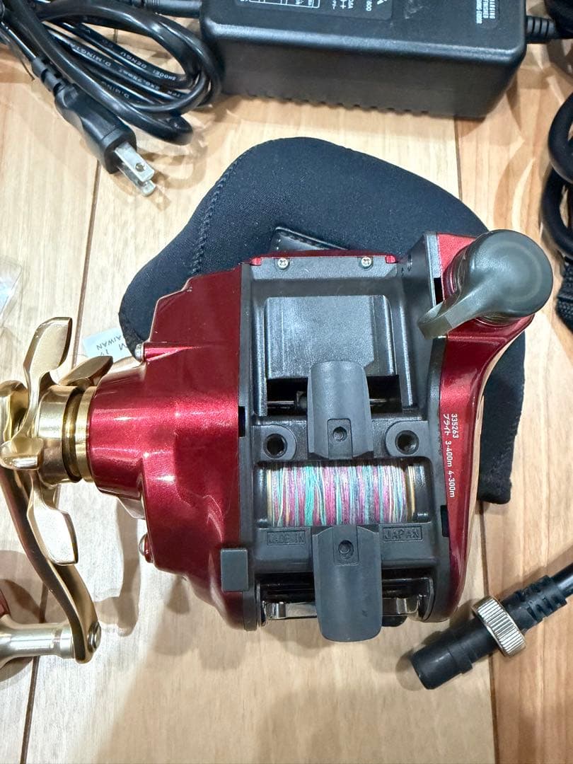 ダイワ シーボーグ300mj 充電器・バッテリー付き