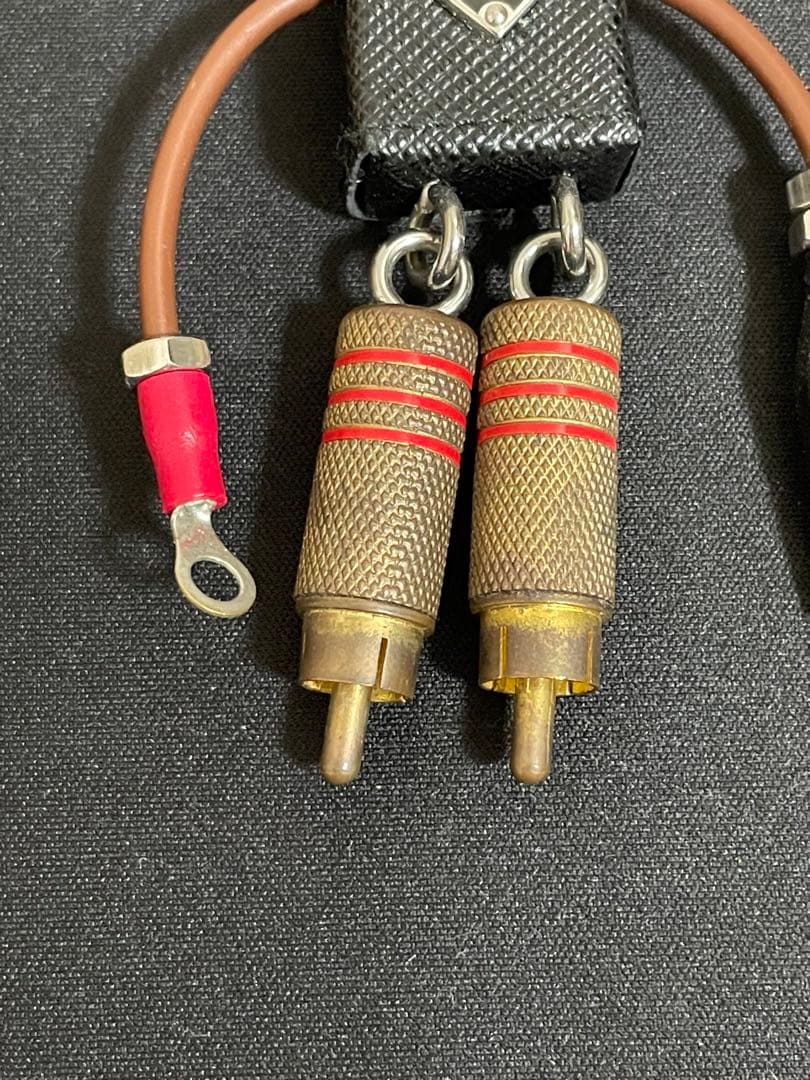 PRADA ロボット　エドワード