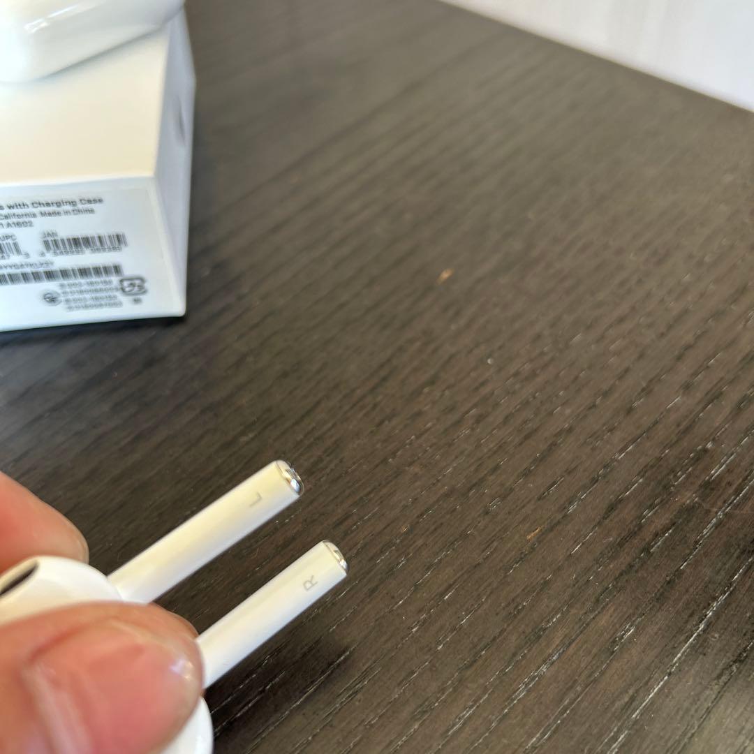 ★ AirPods第２世代　美品　★