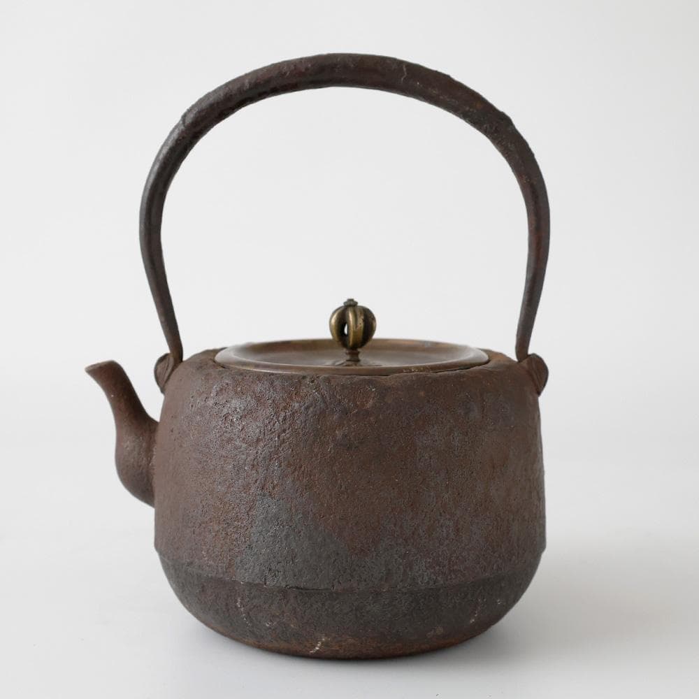 岩肌時代鉄瓶 斑紫銅蓋 湯沸かし 煎茶道具 高さ22㎝ 鉄器 南部 無落款