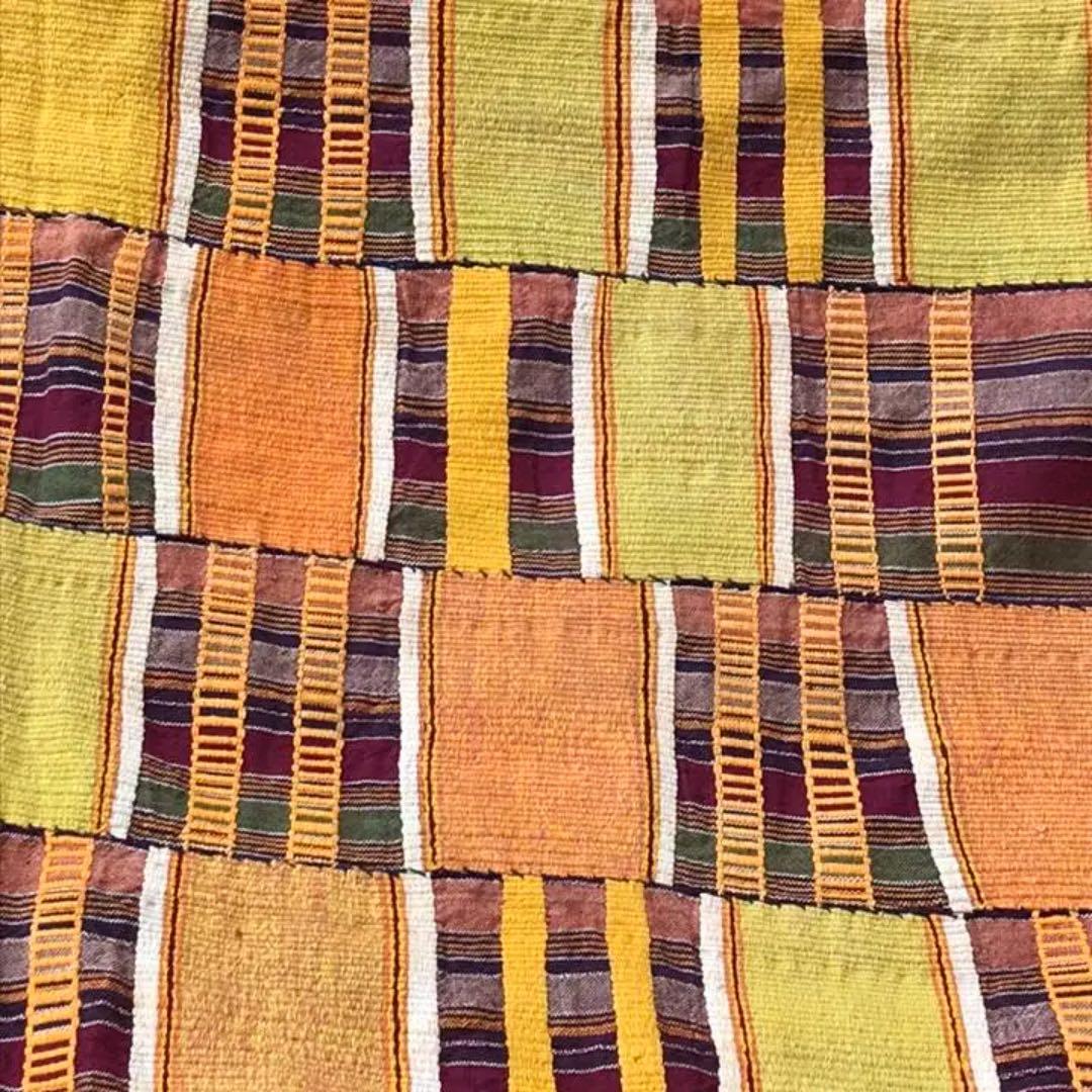 ミュージアムピース　　アフリカ　首長の例祭着