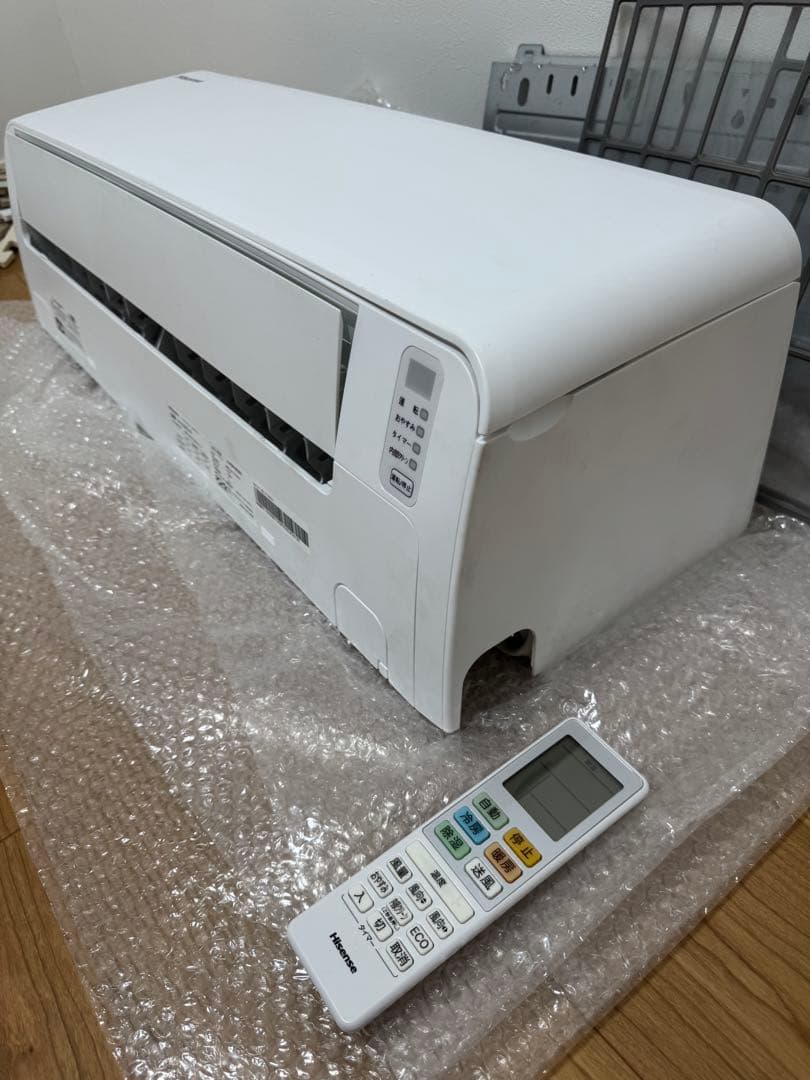Hisense エアコン 8畳　2021年製　リモコン室外機セット　現状渡し