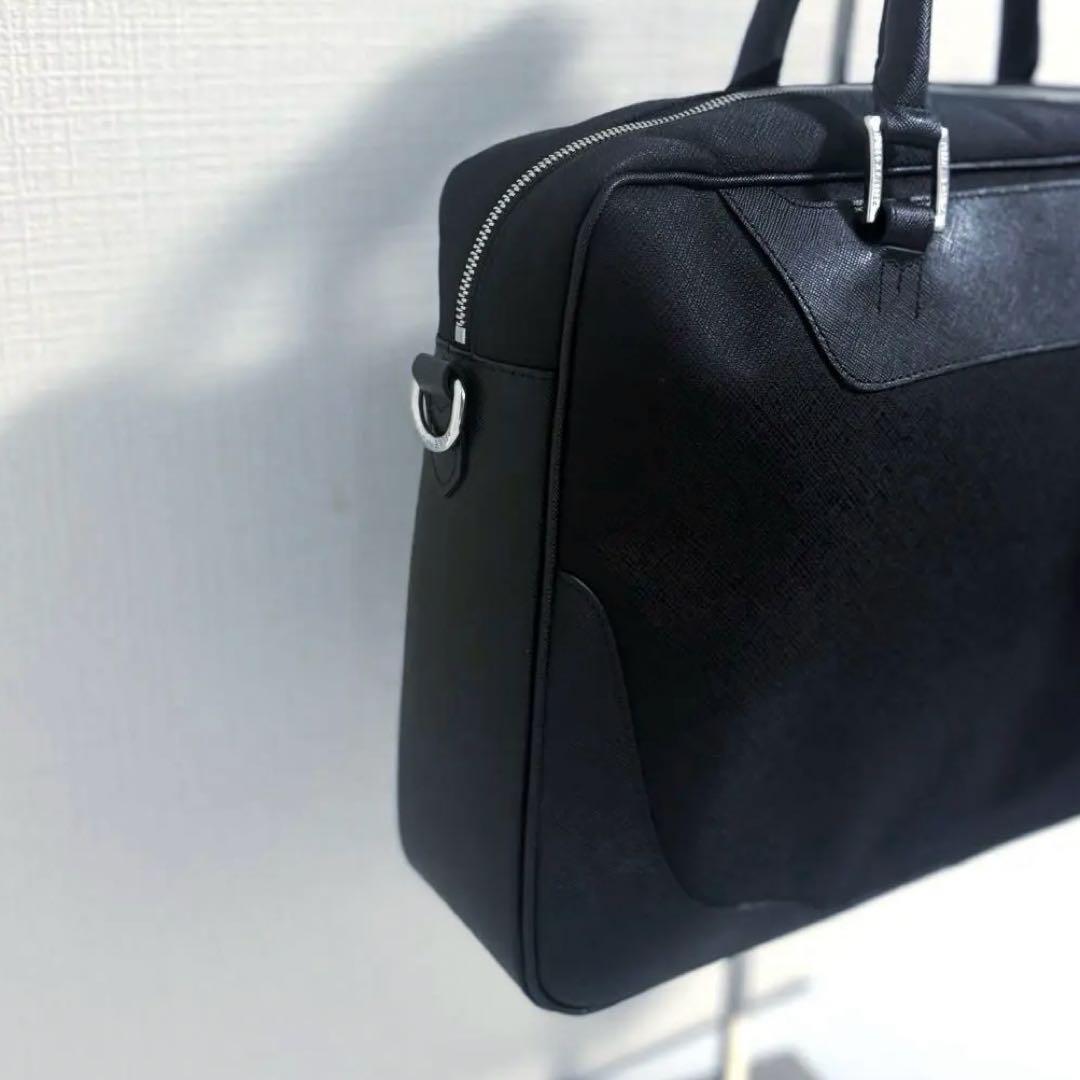 ほぼ未使用　PELLE MORBIDA ブリーフケース　キャタピーノ　ブラック