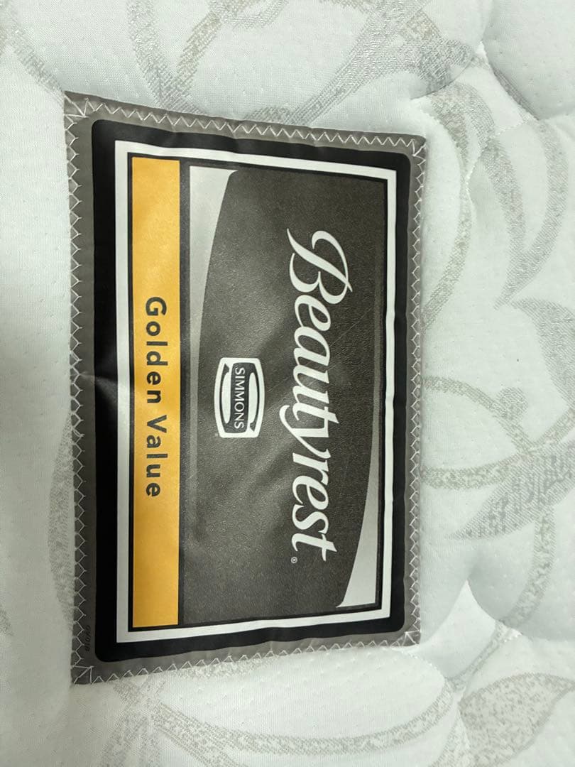 【美品】シモンズ セミダブル マットレス　ゴールデンバリュー