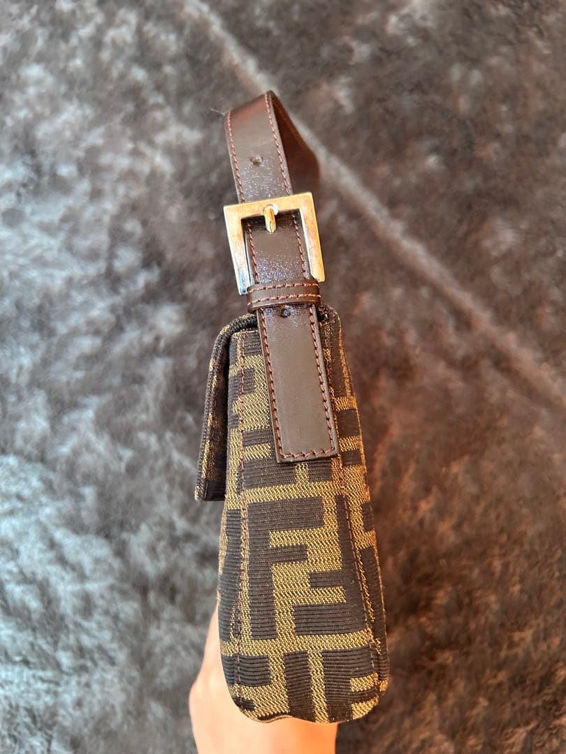 FENDI ズッカ柄 マンマバケット ワンショルダー FFロゴ