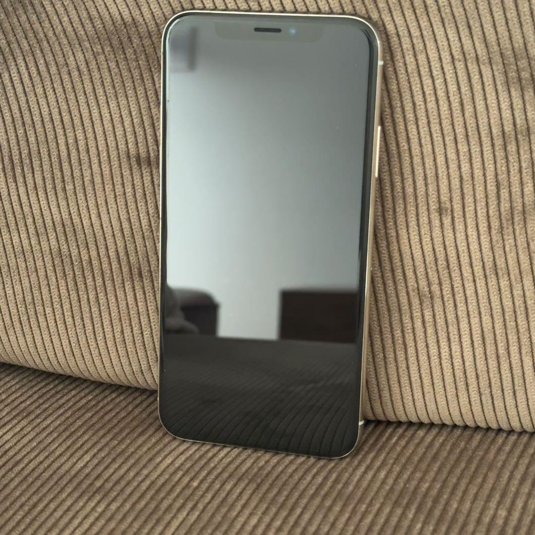 極美品　iPhoneX ホワイト　64GB ケース付き