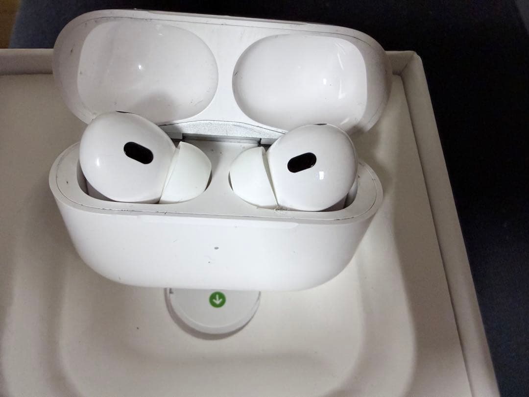 AirPodsPRO2 本体 ホワイト 充電ケース付き