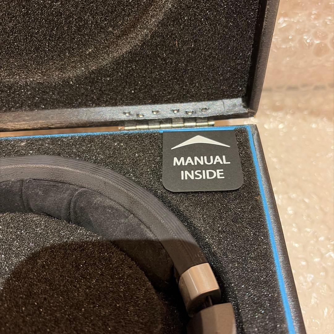 SENNHEISER HD 700 ゼンハイザー　クッションケース入り