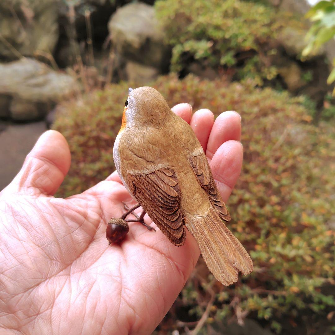 小さなバードカービング ヨーロッパコマドリ (ロビン) 野鳥 小鳥 木彫り