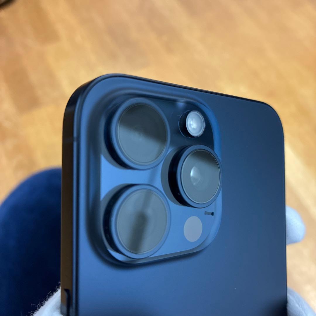 【美品】iPhone 15 Pro Max SIMフリー