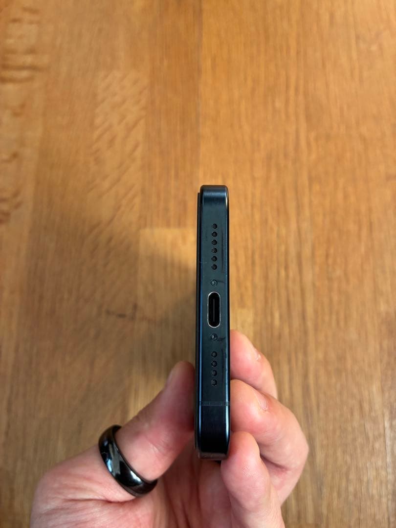 【美品】iPhone 15 Pro Max SIMフリー