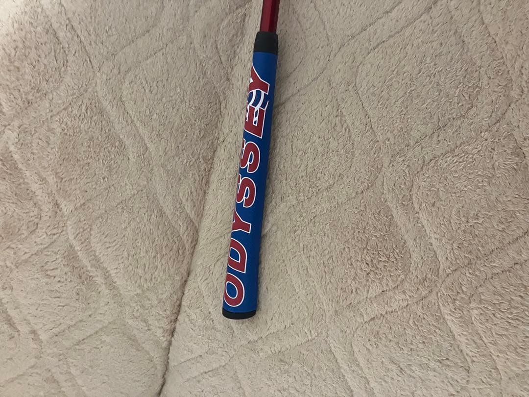 「赤い色」Odyssey TRI-HOT#7ネオマレットパター