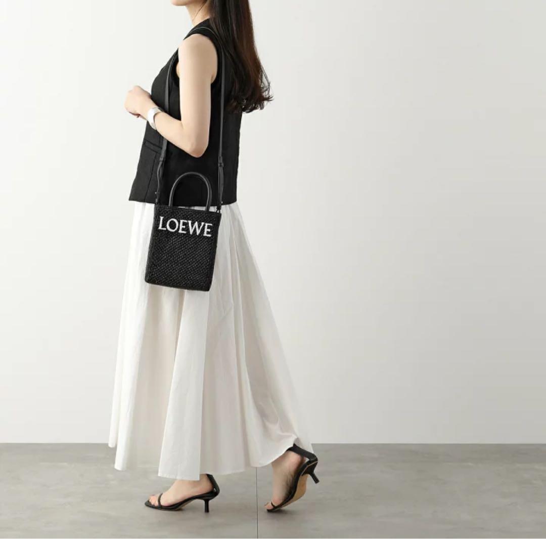 ロエベLOEWE ラフィア　トートバッグ　ショルダー　ロゴ