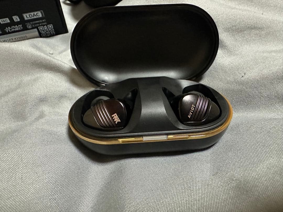 AVIOT TE-W1-PNK ピヤホン8 保証付