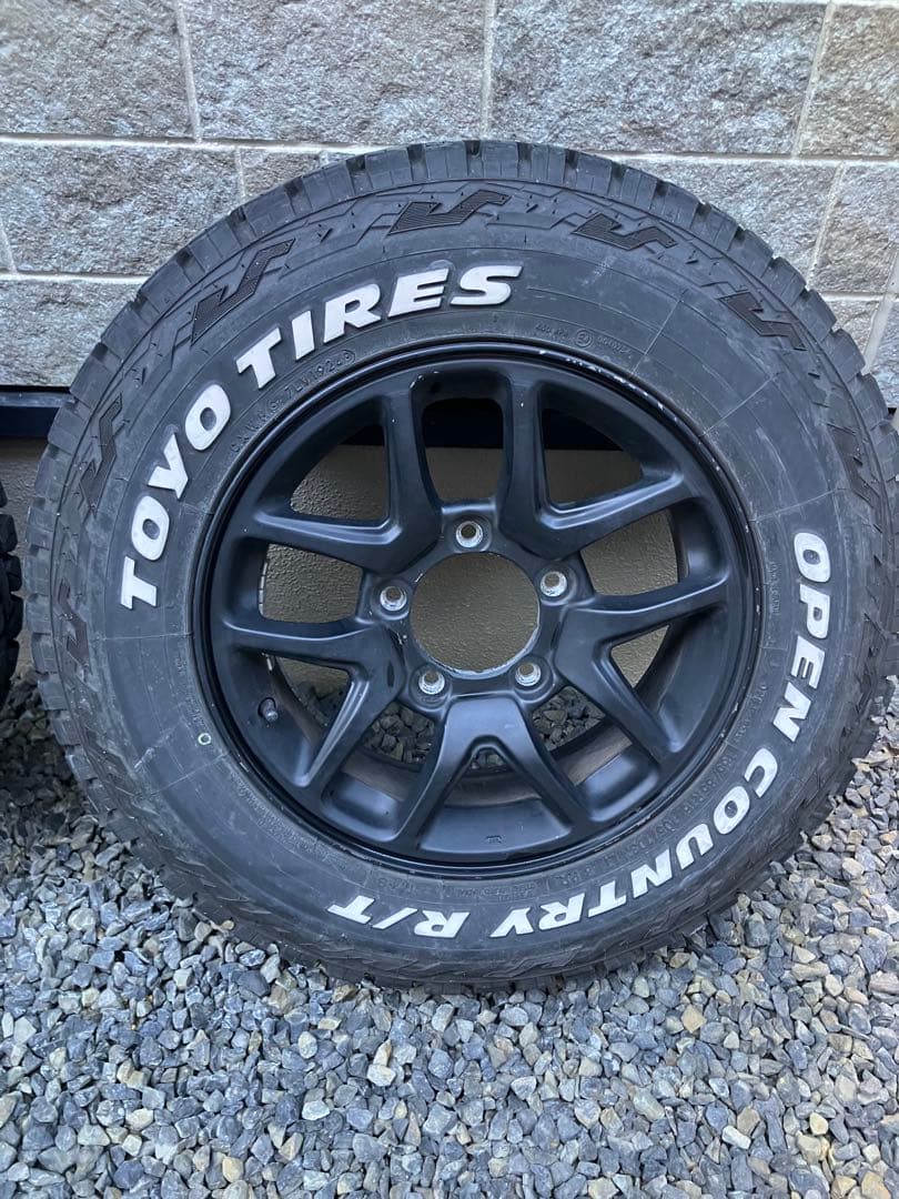 ジムニー jb64 純正 マッドブラック185/85r16 R/T 16インチ