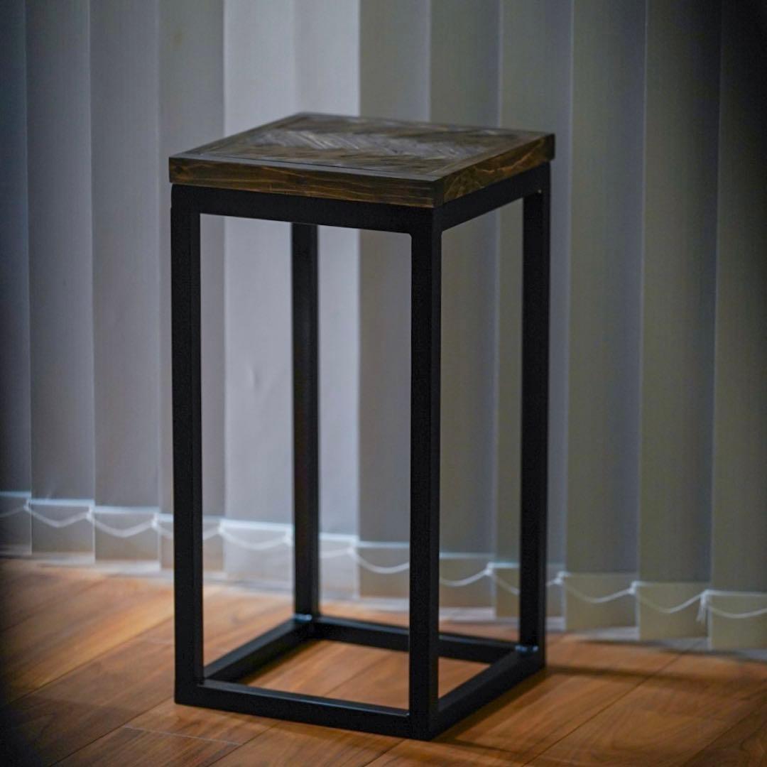 木製ヘリンボーンサイドテーブル　アイアンテーブル