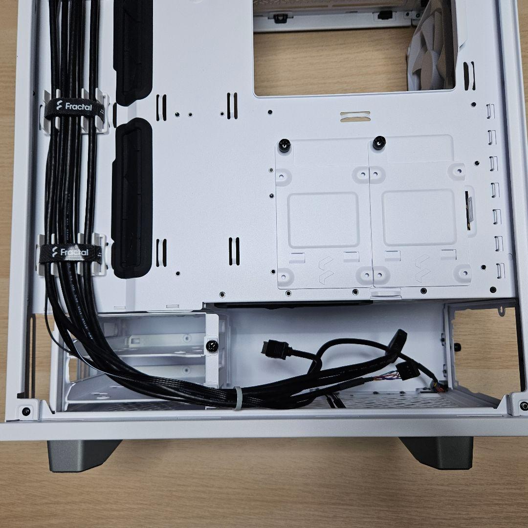 【12/17迄値下】FractalDesign Define 7 Compact