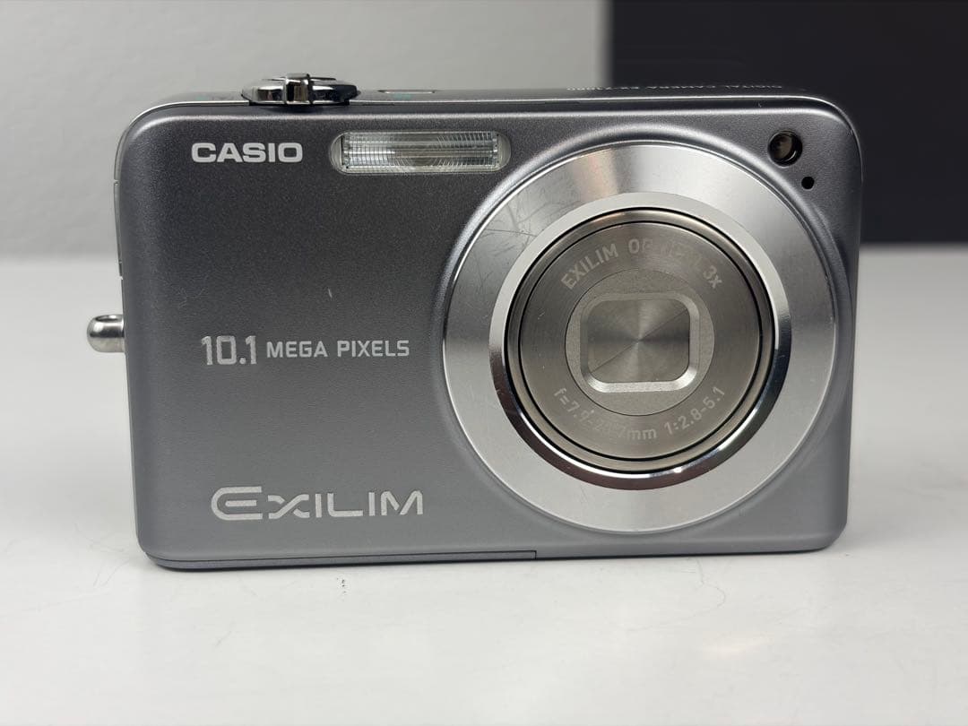 CASIO EXILIM EX-Z1080 シルバー