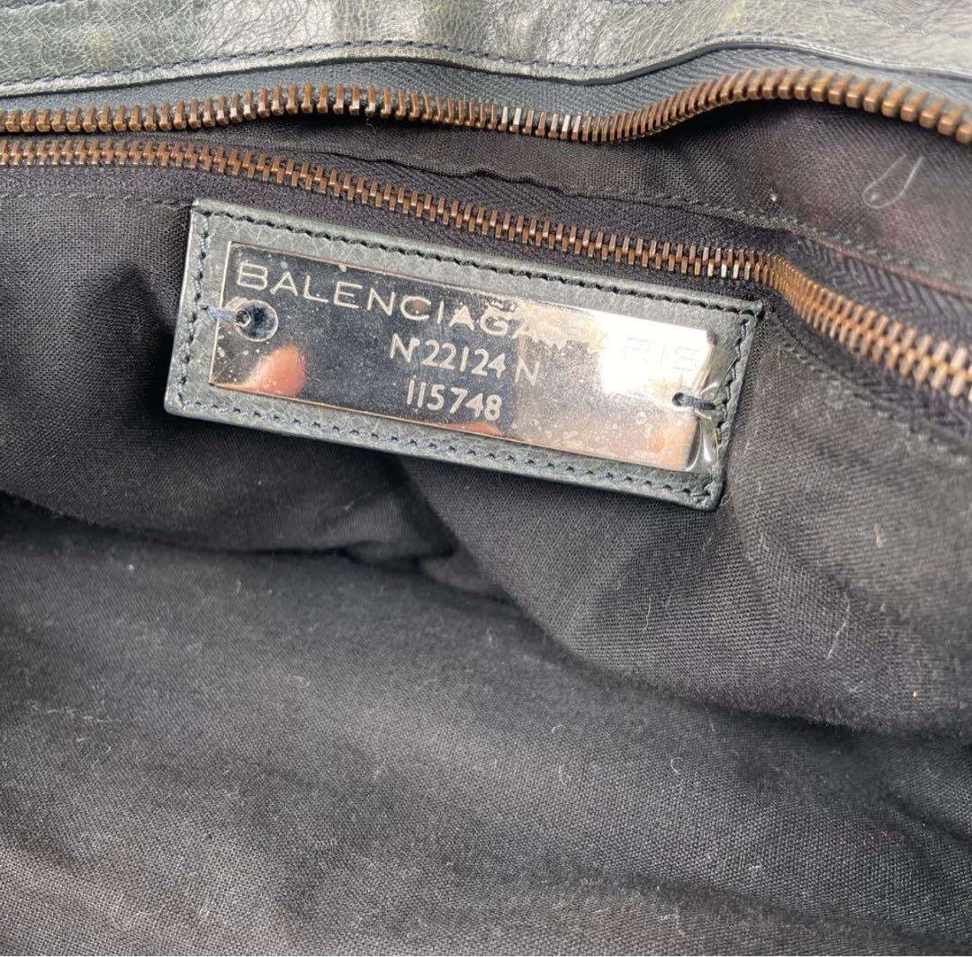 バレンシアガ　ハンド、ショルダーバッグ　2way グリーン　レザー