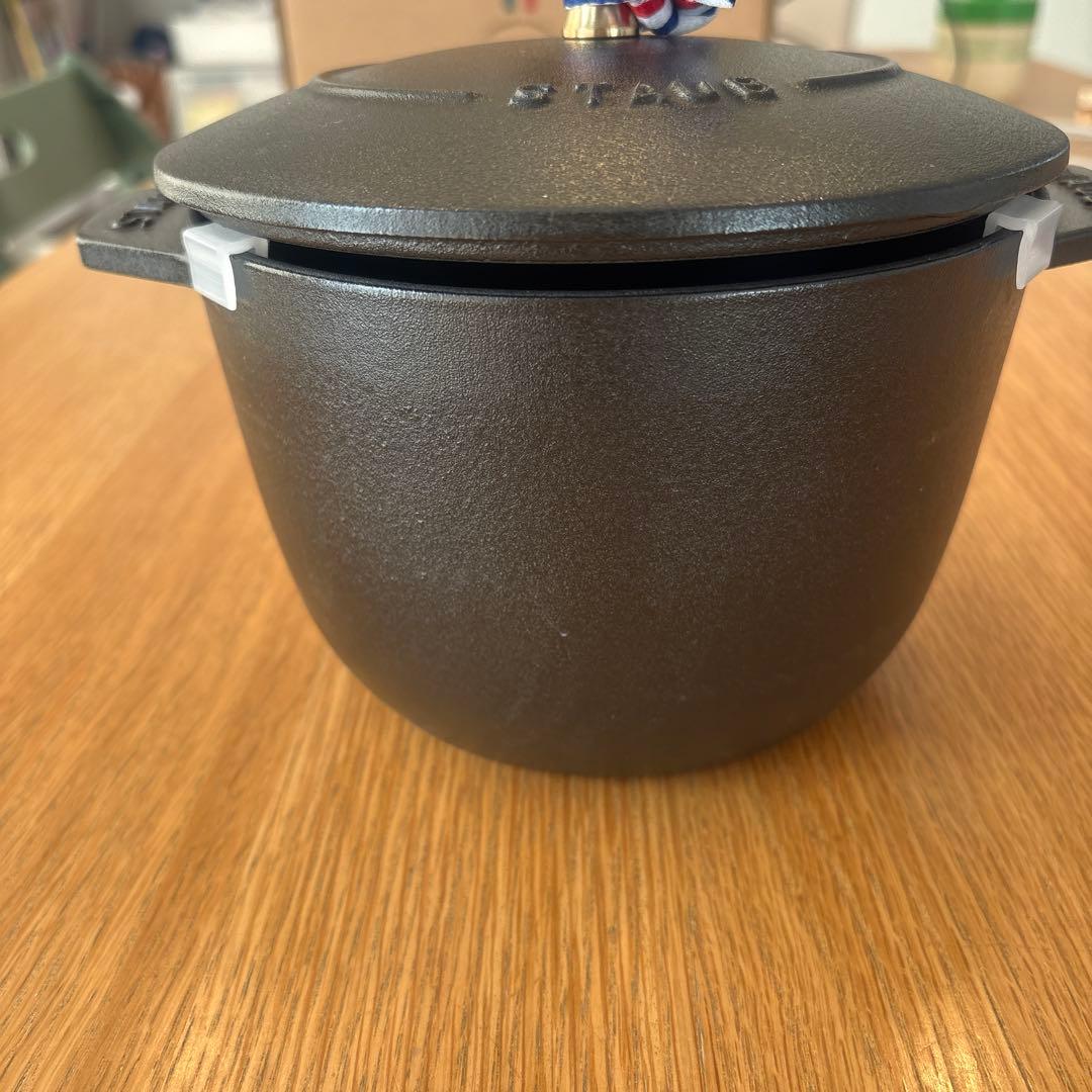 新品未使用　staub ココット de GOHAN　 Mサイズ 16cm