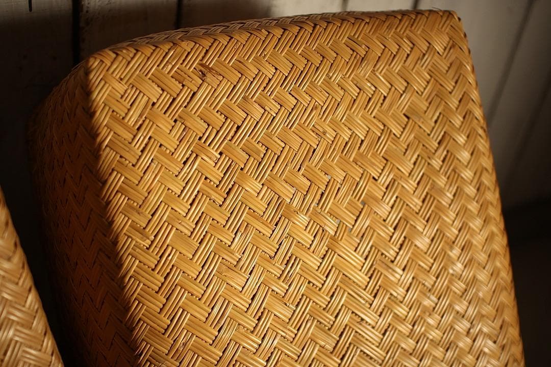 状態良く形の綺麗な古い竹編みの収納かご　行李