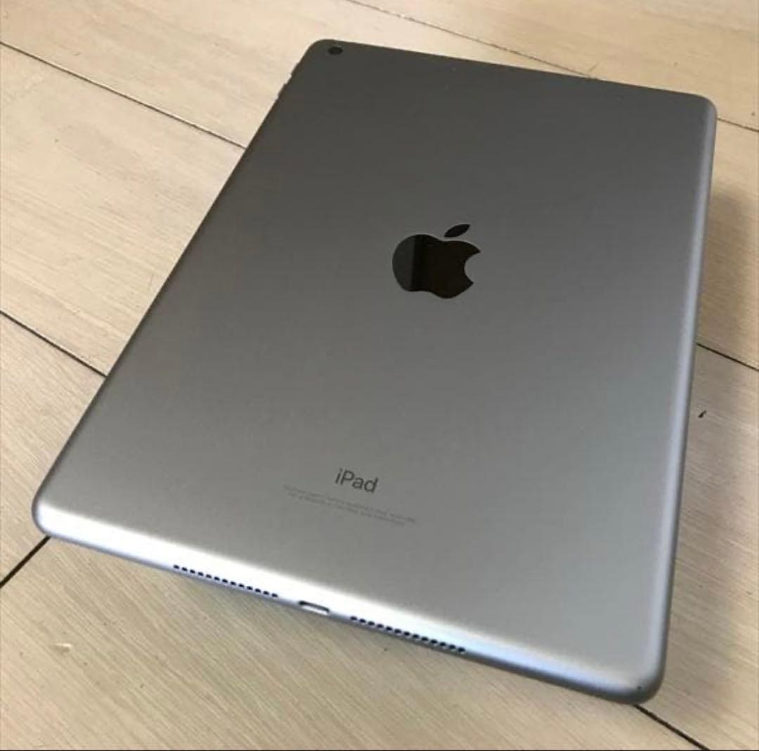 Apple iPad 第6世代　32GB スペースグレイ 9.7インチ