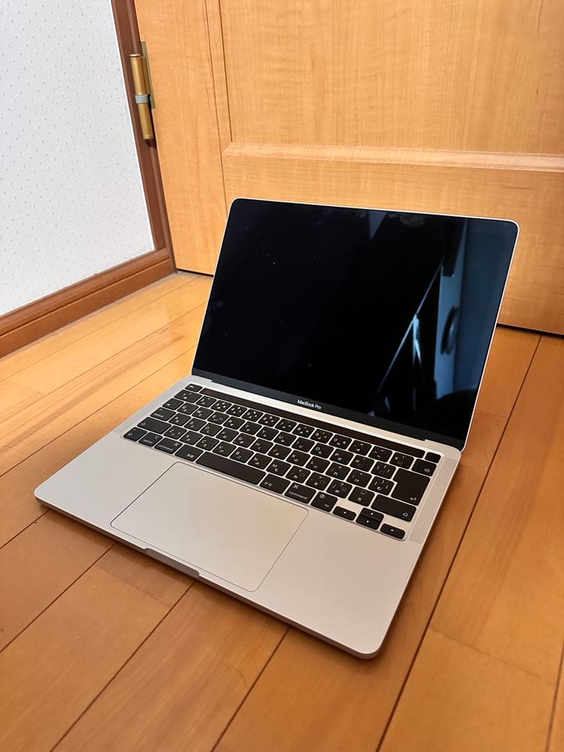 Apple MacBook Pro (2020) 13.3インチ