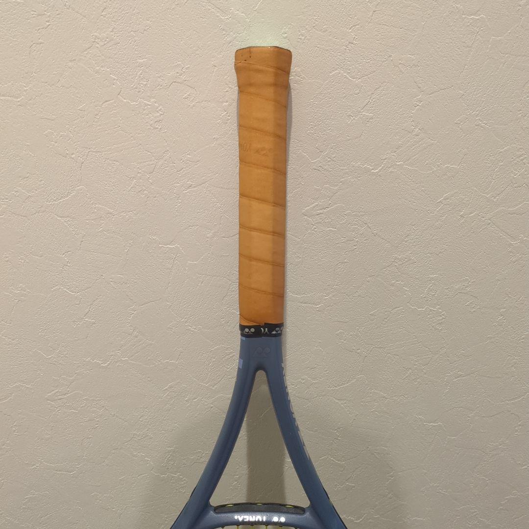 美品　YONEX テニスラケット VCORE98 2020Limited