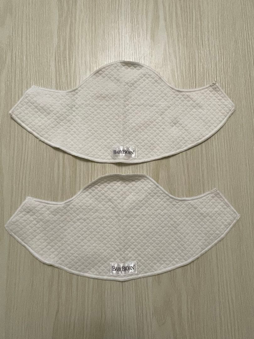 BABY BJORN ベビーキャリアMOVE エアリーメッシュ　ヒョウ柄