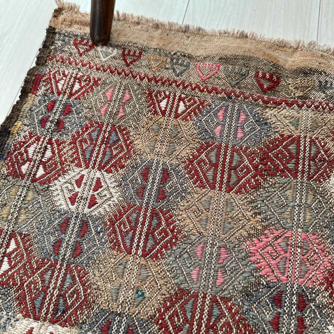 トルコ ヴィンテージラグ 955 レア ベージュ ブルー ピンク オールドキリム