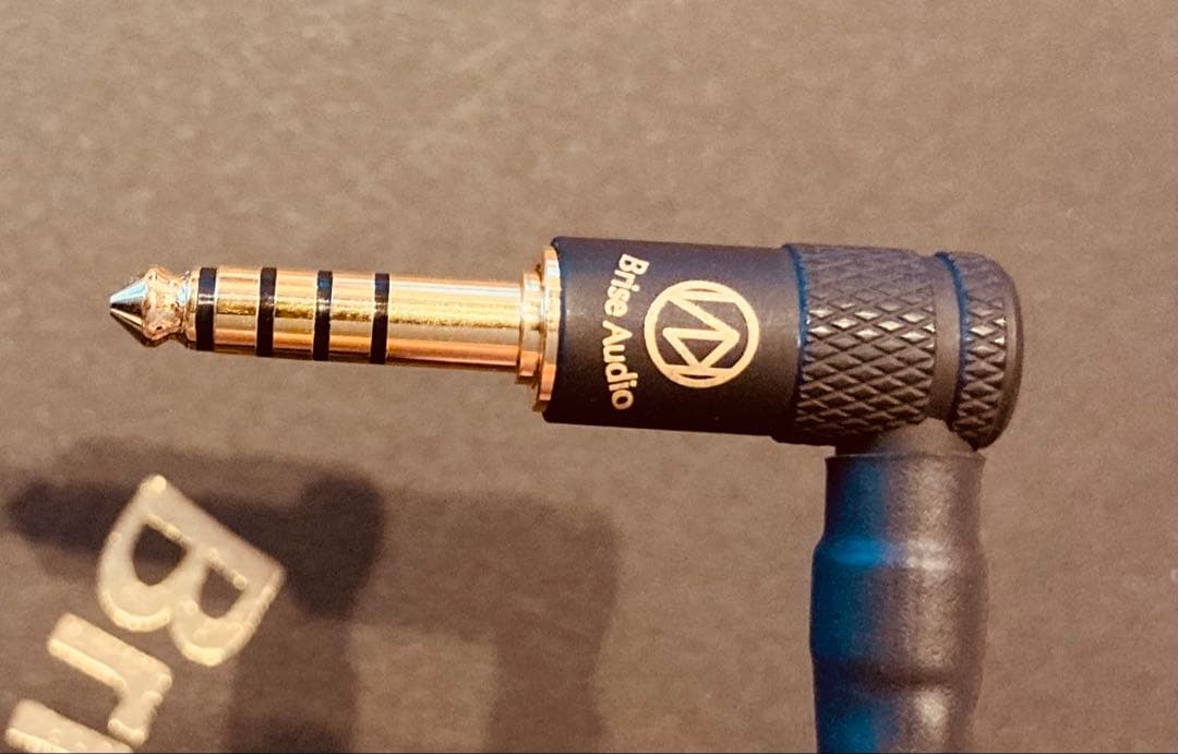 美品brise audio ASUHA-LE 5極Φ4.4mm qdcコネクター