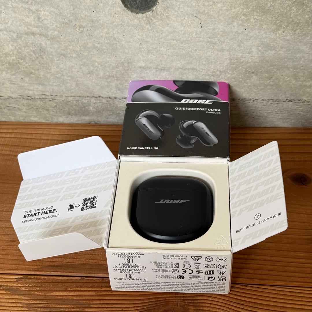 ・BOSE QuietComfort Ultra Earbuds （ケース付き）