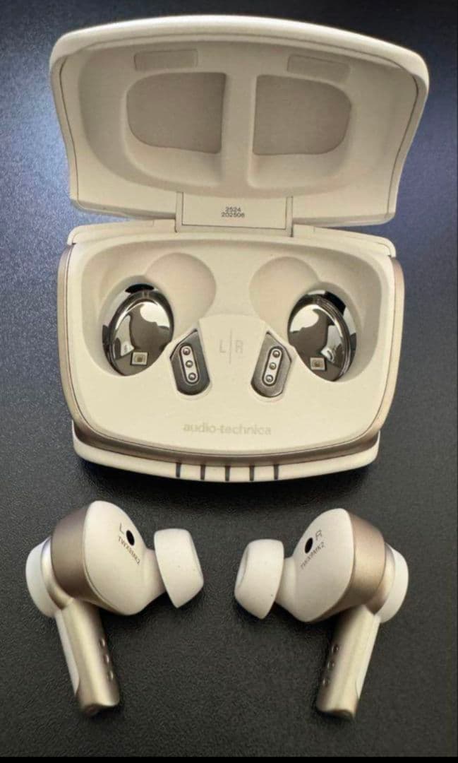 オーディオテクニカ　ATH-TWX9MK2 ホワイト　美品
