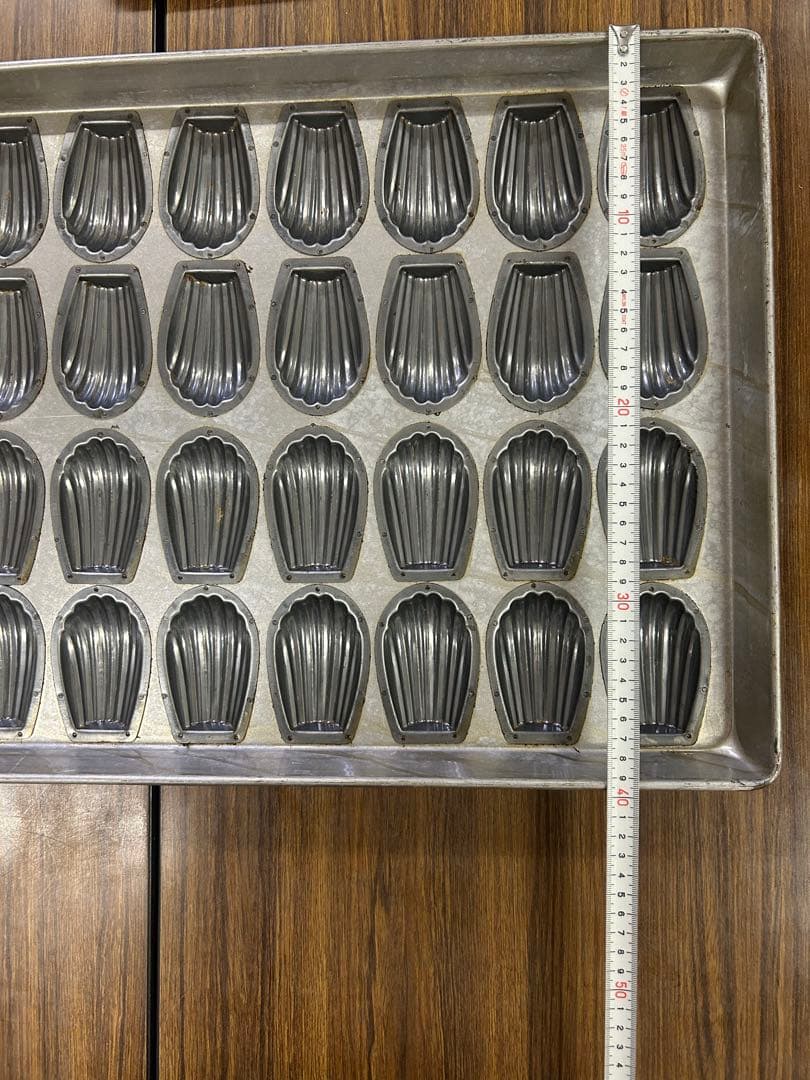 業務用　マドレーヌ型 32個 ✖︎2枚　金属製