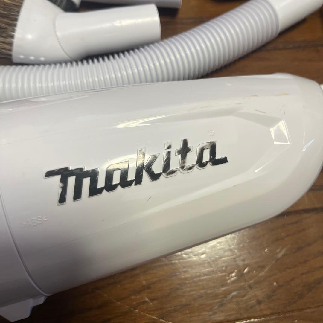 マキタ　Makita 充電式スティッククリーナー CL281FD 本体　充電器