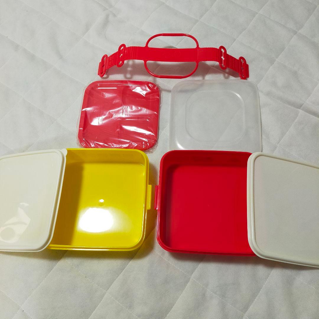 HELLO KITTY 2011年製　ランチボックス　レトロ弁当箱　ピクニック