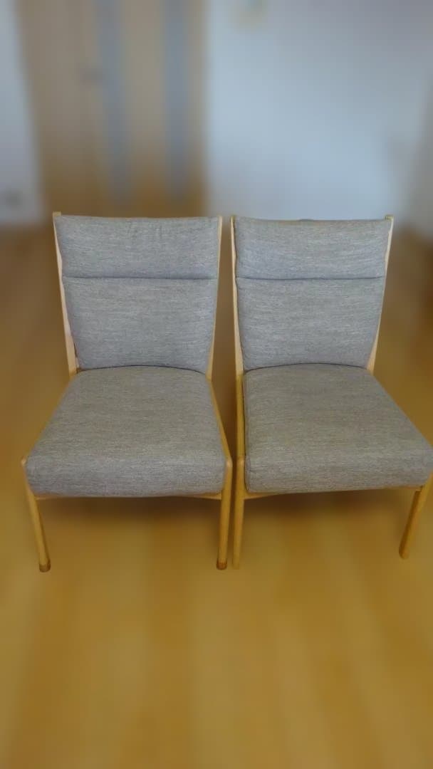 2.ソファのような座り心地(ニトリ C-27肘付き2脚+肘なし２脚）4脚セット