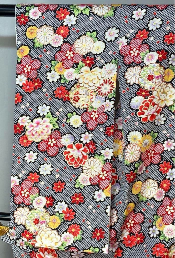 新品 四つ身 着物 172 黒 絞り風 ポリエステル 七五三 長襦袢付き こども