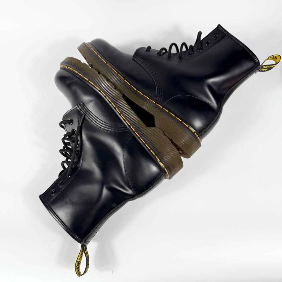 【美品】Dr.Martens ドクターマーチン〈1460〉８ホールブーツ革靴　黒