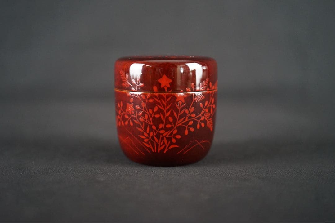 新井司峰 作 秋草蒔絵 松溜塗 大棗 共箱 共布 茶道具